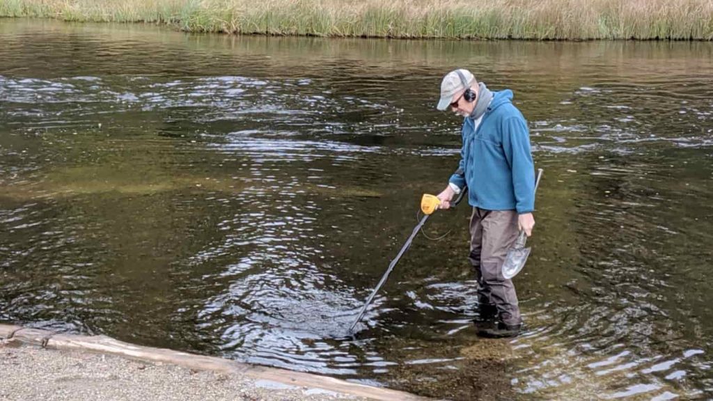 Detectar metales en aguas poco profundas