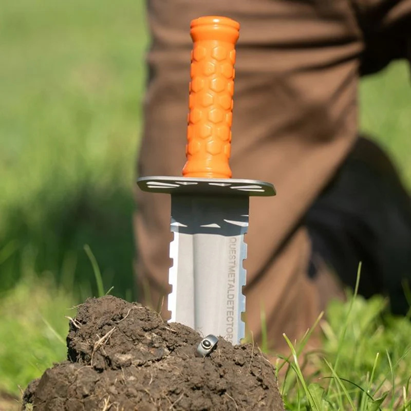 cuchillo para la detección de metales en bosques